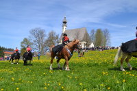 Reiterprozession zum Ettendorfer Kircherl Foto: Christof Wörnle / St. Georgs-Verein Traunstein e. V., 2019 Reiterprozession zum Ettendorfer Kircherl