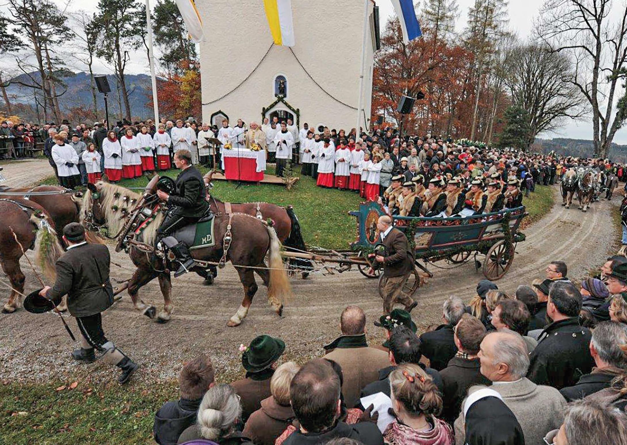 Umrundung der Leonhardikapelle